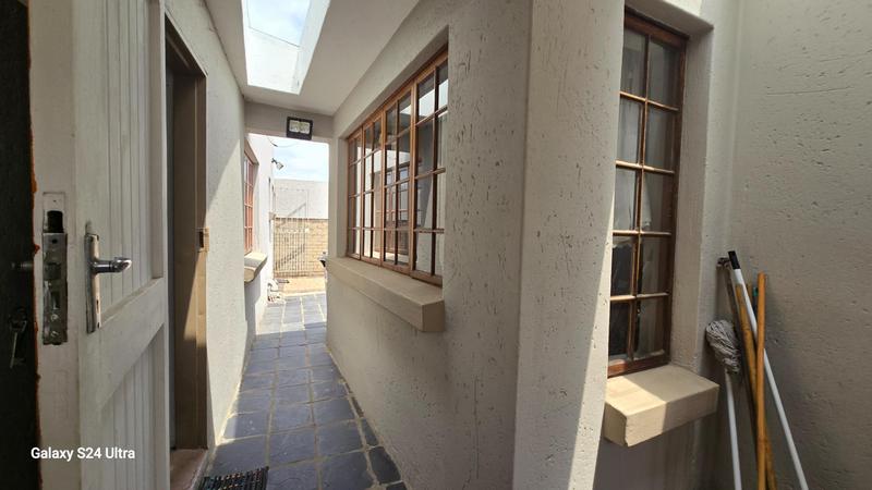 3 Bedroom Property for Sale in Sunward Park Gauteng