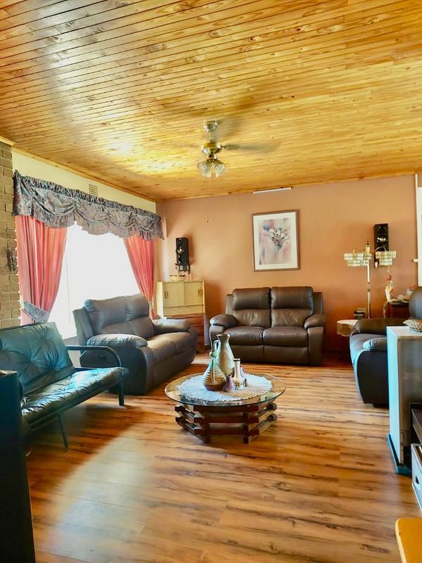 3 Bedroom Property for Sale in Vanderbijlpark SE 6 Gauteng