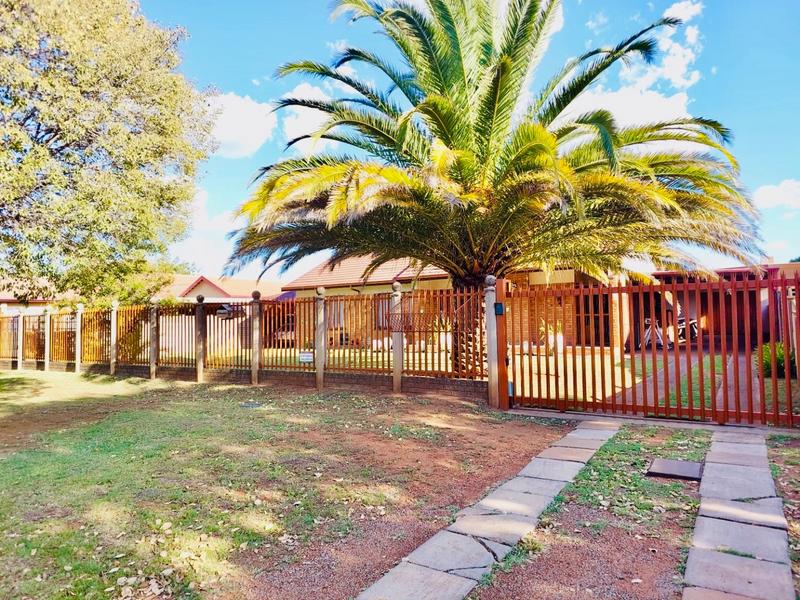 3 Bedroom Property for Sale in Vanderbijlpark SE 6 Gauteng