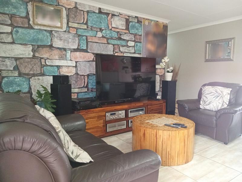 2 Bedroom Property for Sale in Greenhills Ext 3 Gauteng
