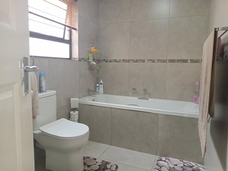 2 Bedroom Property for Sale in Greenhills Ext 3 Gauteng