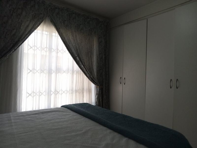 2 Bedroom Property for Sale in Mohlakeng Gauteng