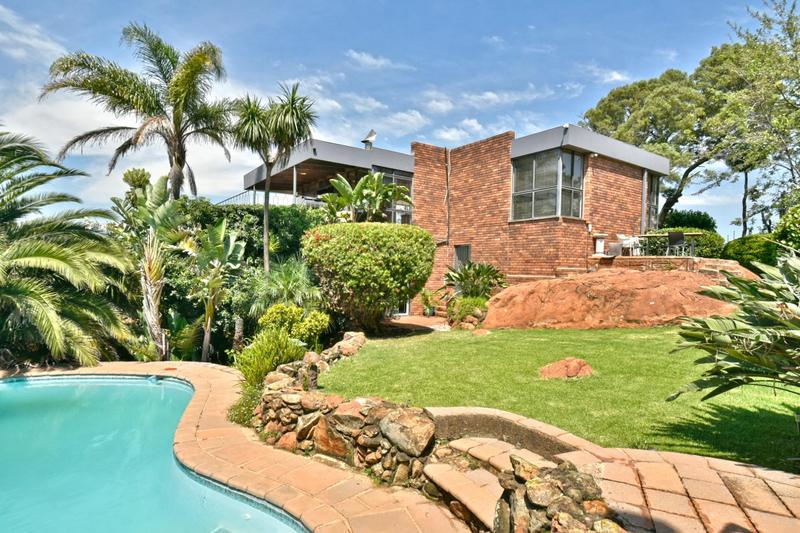 3 Bedroom Property for Sale in Glenvista Gauteng