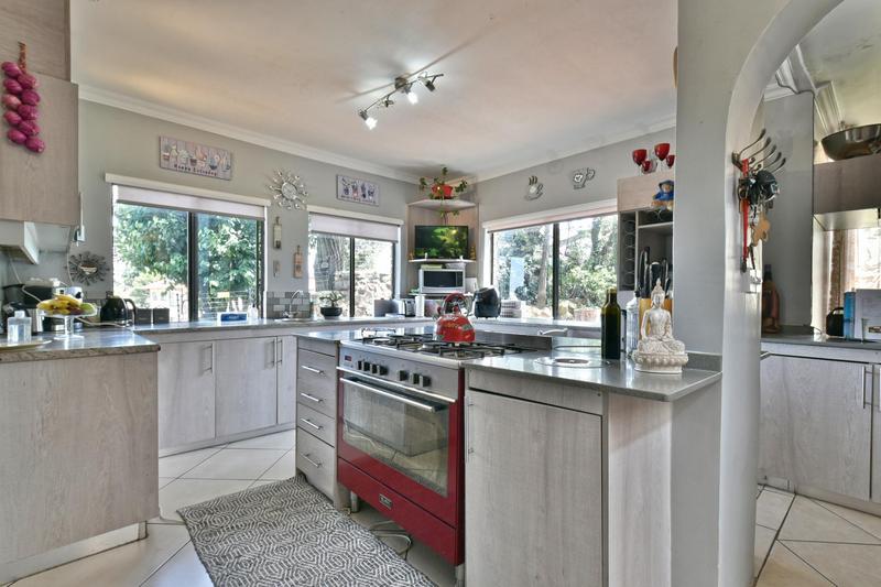 3 Bedroom Property for Sale in Glenvista Gauteng