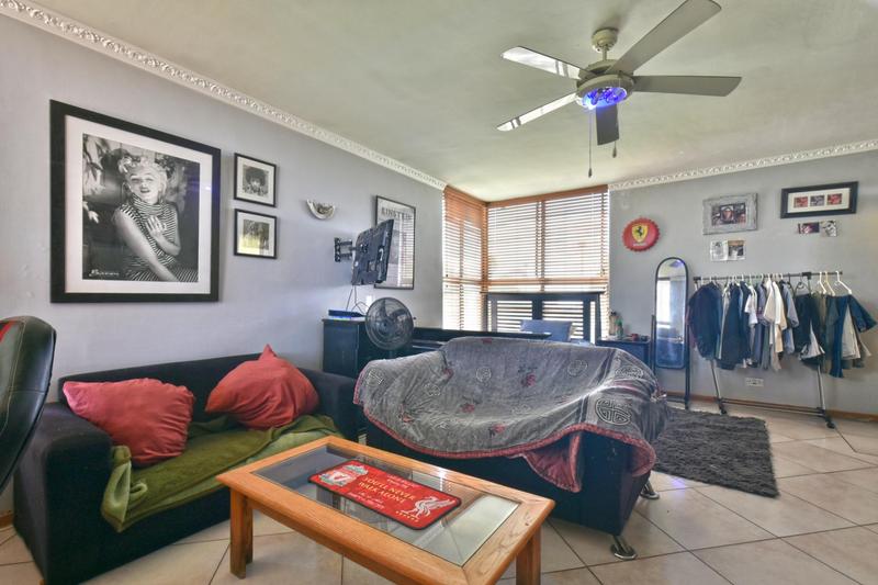 3 Bedroom Property for Sale in Glenvista Gauteng