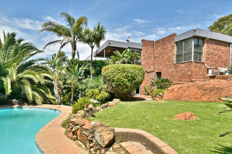 3 Bedroom Property for Sale in Glenvista Gauteng