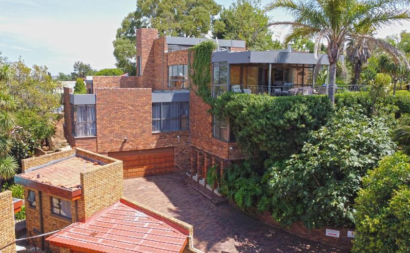 3 Bedroom Property for Sale in Glenvista Gauteng