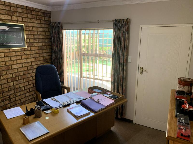 4 Bedroom Property for Sale in Sunward Park Gauteng