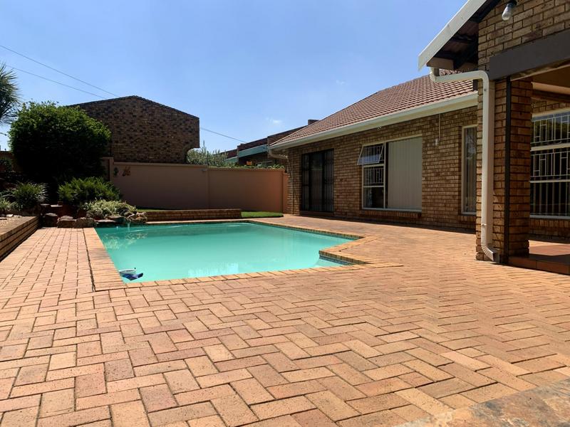 4 Bedroom Property for Sale in Sunward Park Gauteng