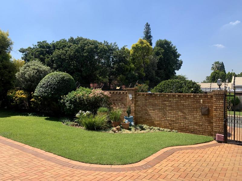 4 Bedroom Property for Sale in Sunward Park Gauteng