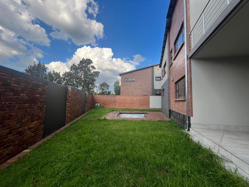 3 Bedroom Property for Sale in Bedfordview Gauteng