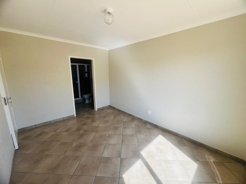 3 Bedroom Property for Sale in Crystal Park Gauteng