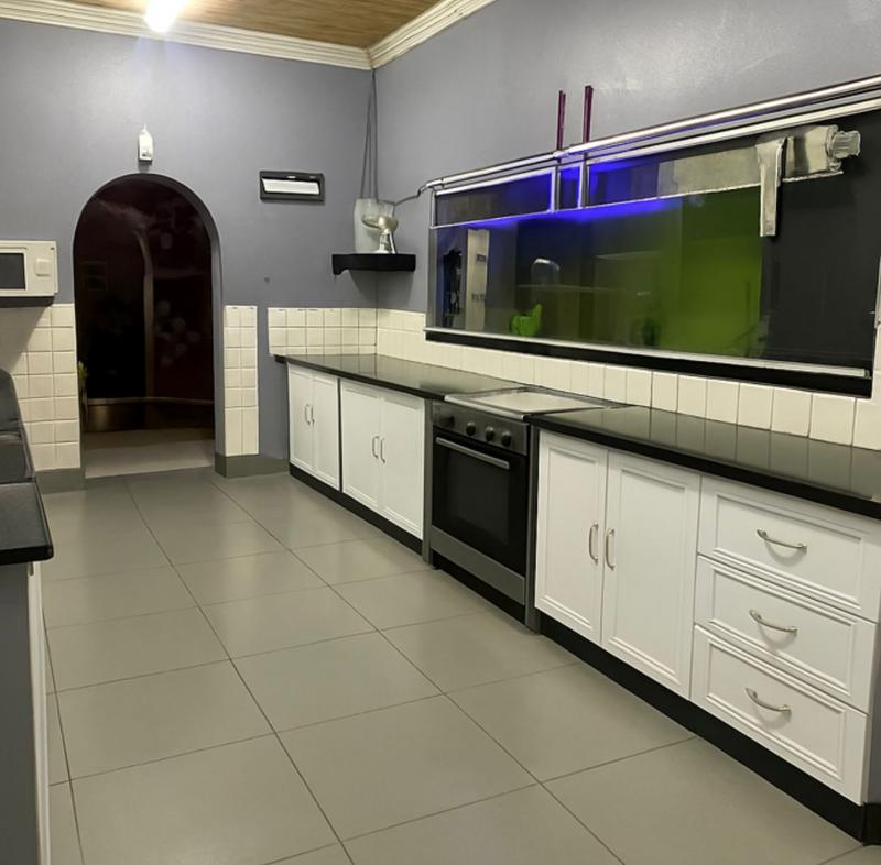 5 Bedroom Property for Sale in Lilyvale Gauteng