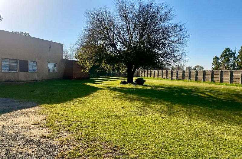 5 Bedroom Property for Sale in Lilyvale Gauteng