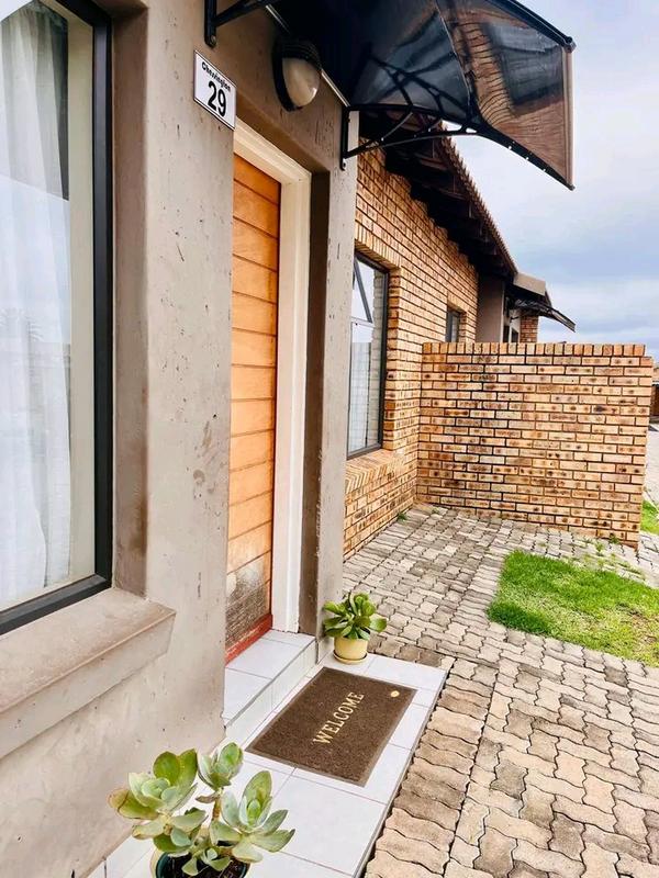 2 Bedroom Property for Sale in Dawn Park Gauteng