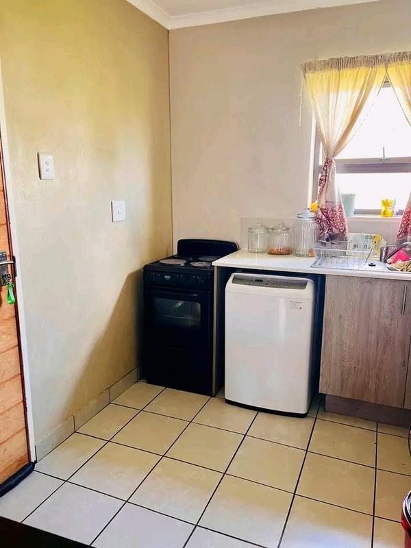2 Bedroom Property for Sale in Dawn Park Gauteng