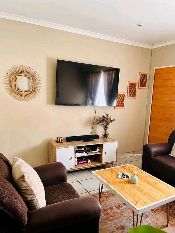 2 Bedroom Property for Sale in Dawn Park Gauteng