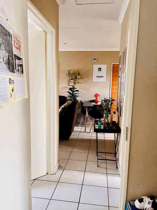 2 Bedroom Property for Sale in Dawn Park Gauteng