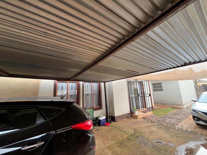 2 Bedroom Property for Sale in Dawn Park Gauteng