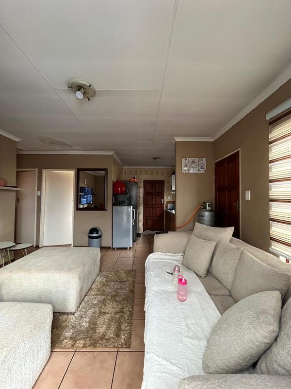 2 Bedroom Property for Sale in Dawn Park Gauteng