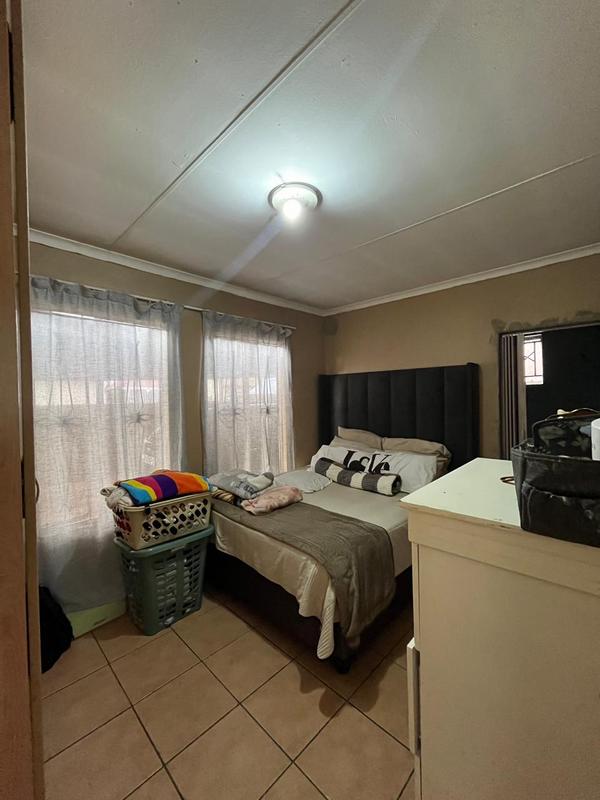 2 Bedroom Property for Sale in Dawn Park Gauteng