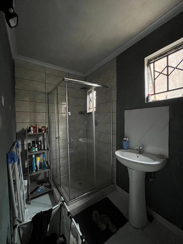 2 Bedroom Property for Sale in Dawn Park Gauteng