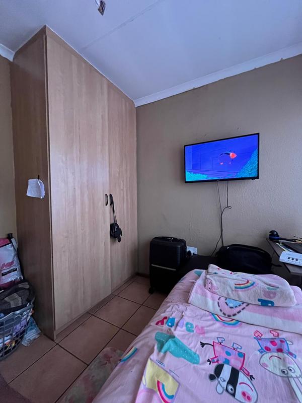 2 Bedroom Property for Sale in Dawn Park Gauteng