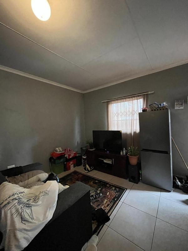 2 Bedroom Property for Sale in Dawn Park Gauteng