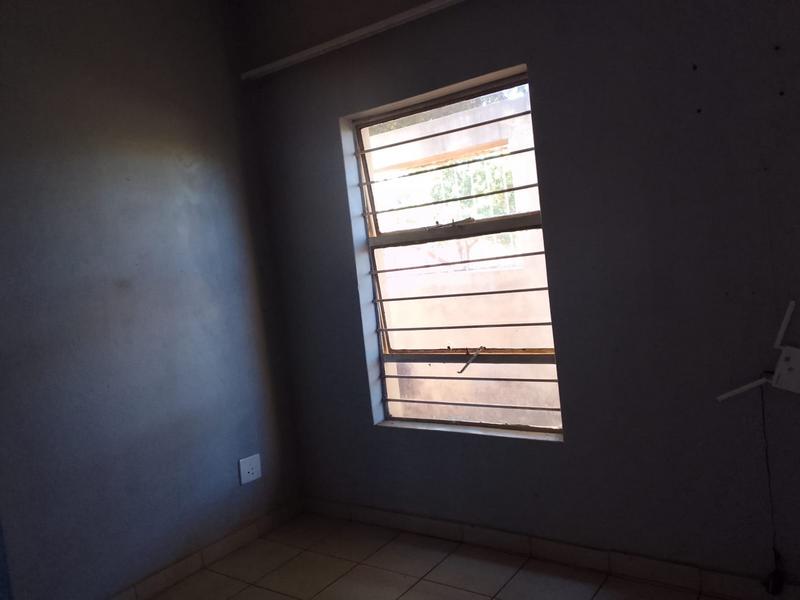 8 Bedroom Property for Sale in Mapleton A H Gauteng