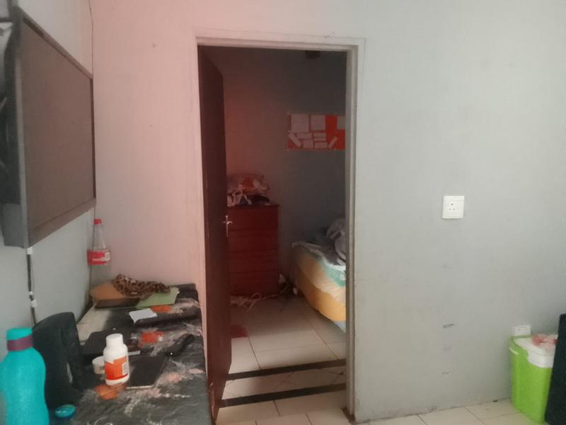 8 Bedroom Property for Sale in Mapleton A H Gauteng