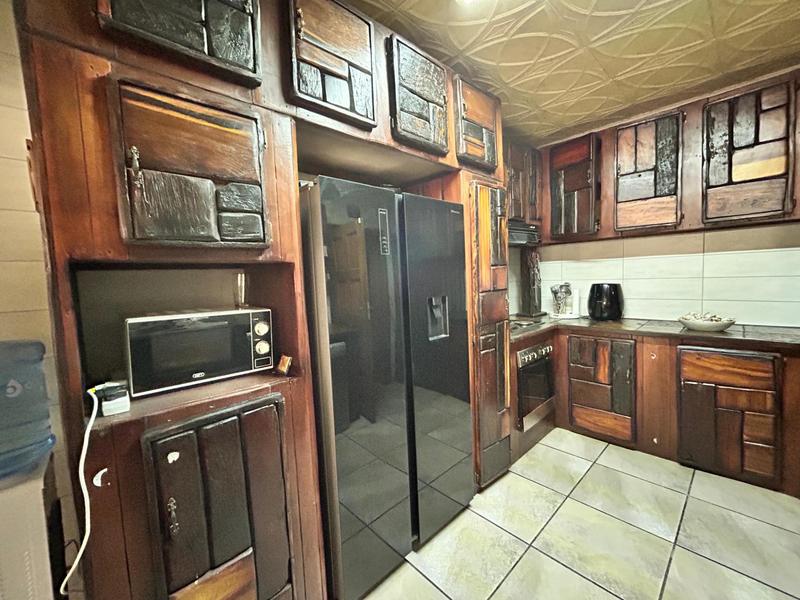 5 Bedroom Property for Sale in Brenthurst Gauteng