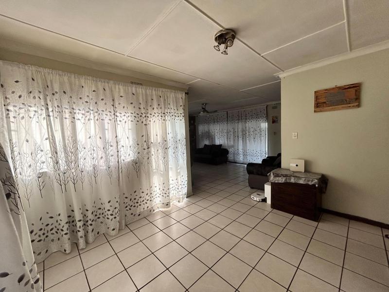 5 Bedroom Property for Sale in Brenthurst Gauteng