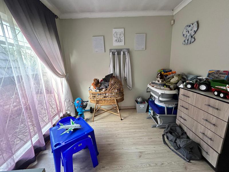 5 Bedroom Property for Sale in Brenthurst Gauteng