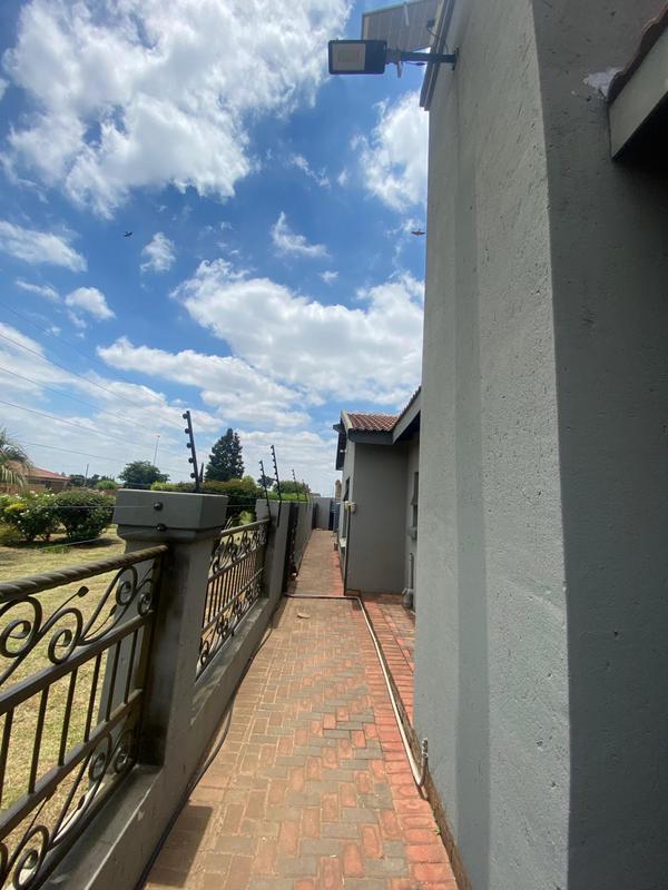 3 Bedroom Property for Sale in Geluksdal Gauteng