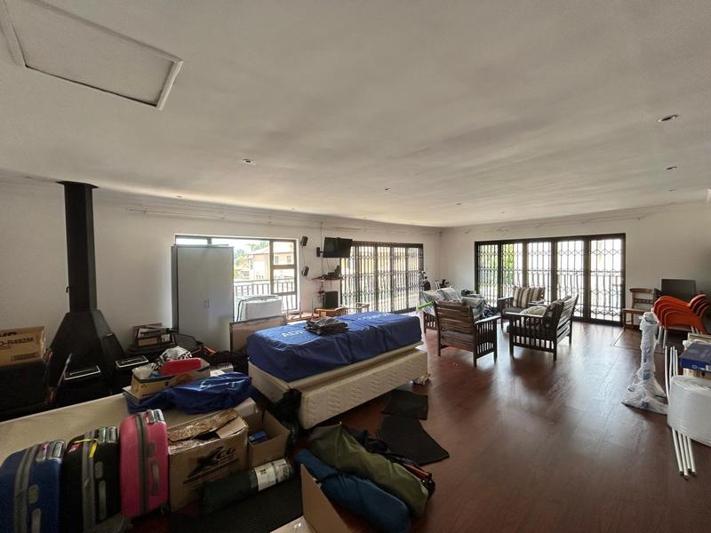 5 Bedroom Property for Sale in Sonneveld Gauteng