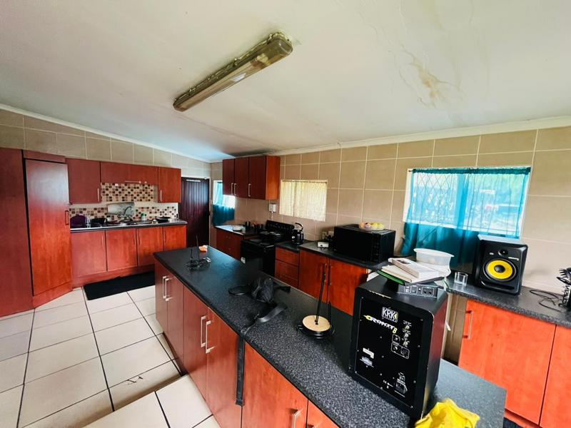 5 Bedroom Property for Sale in Elsburg Gauteng