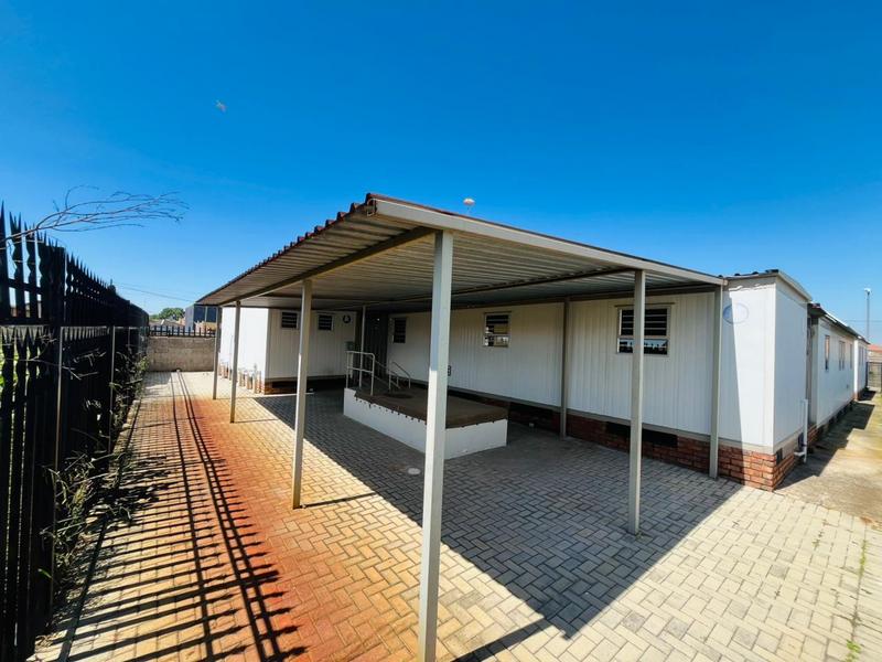 1 Bedroom Property for Sale in Klippoortje Gauteng