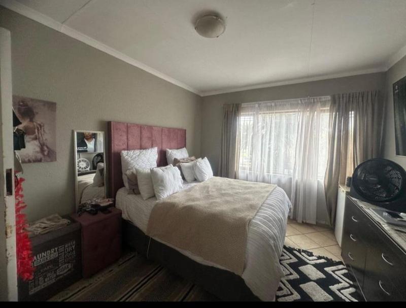 2 Bedroom Property for Sale in Klopperpark Gauteng