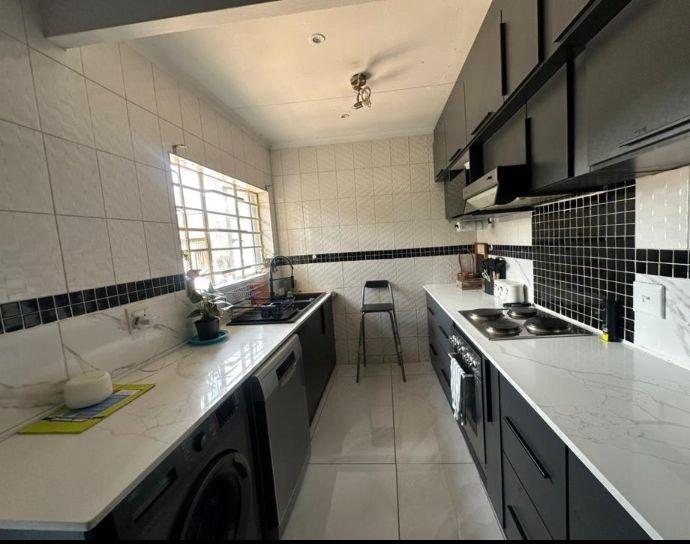 2 Bedroom Property for Sale in Klopperpark Gauteng