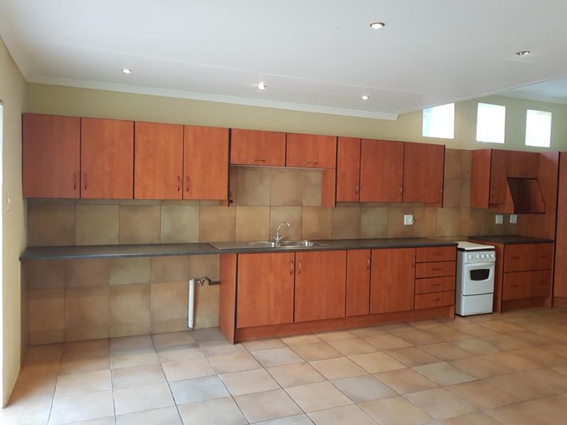 6 Bedroom Property for Sale in Primrose Gauteng