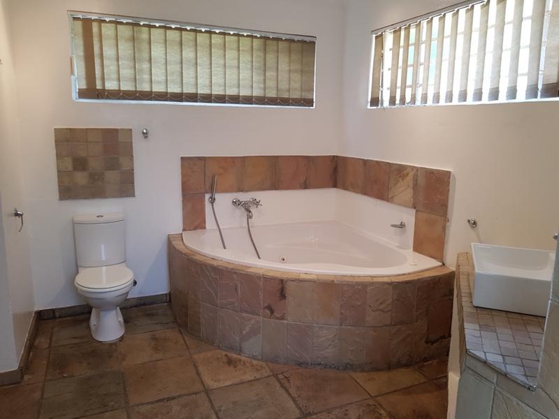 6 Bedroom Property for Sale in Primrose Gauteng
