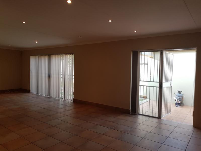 6 Bedroom Property for Sale in Primrose Gauteng