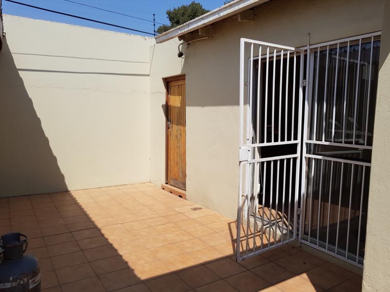 6 Bedroom Property for Sale in Primrose Gauteng