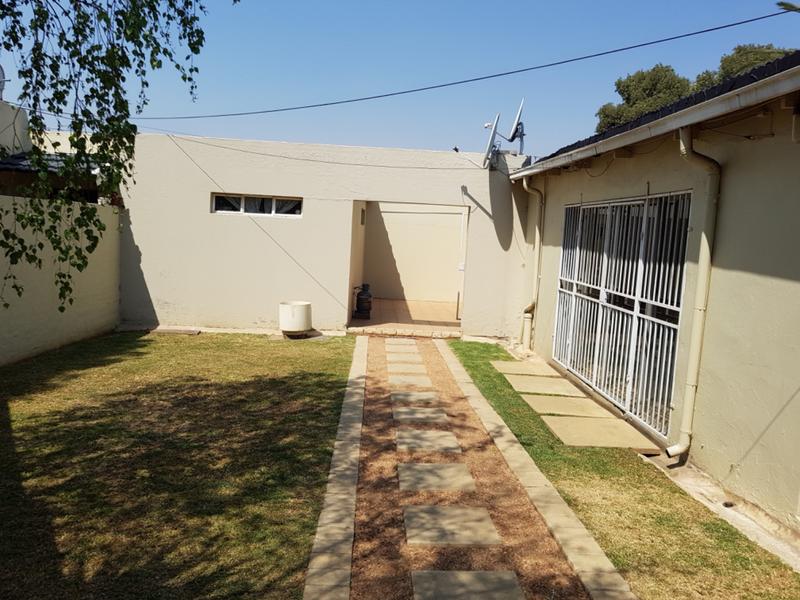 6 Bedroom Property for Sale in Primrose Gauteng