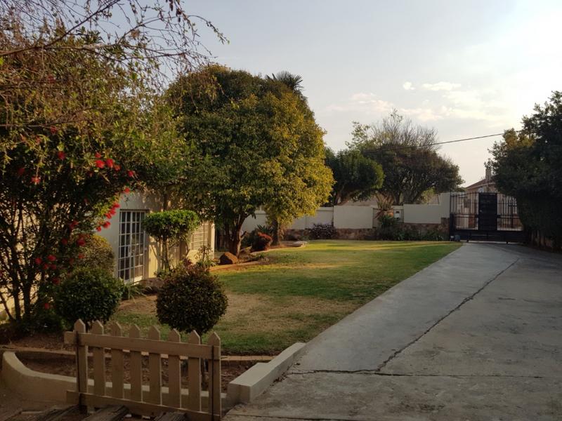 6 Bedroom Property for Sale in Primrose Gauteng