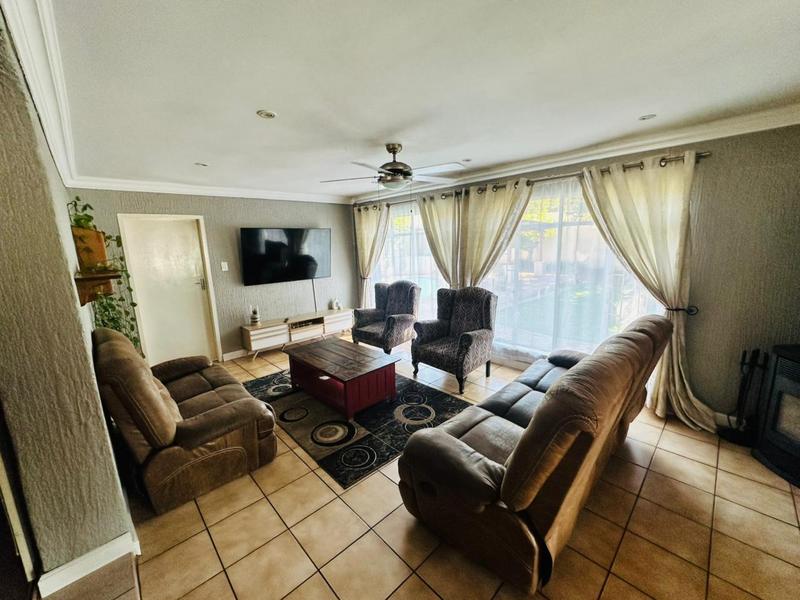5 Bedroom Property for Sale in Primrose Gauteng