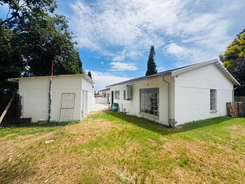 5 Bedroom Property for Sale in Wychwood Gauteng