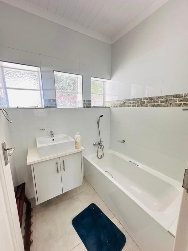 5 Bedroom Property for Sale in Wychwood Gauteng