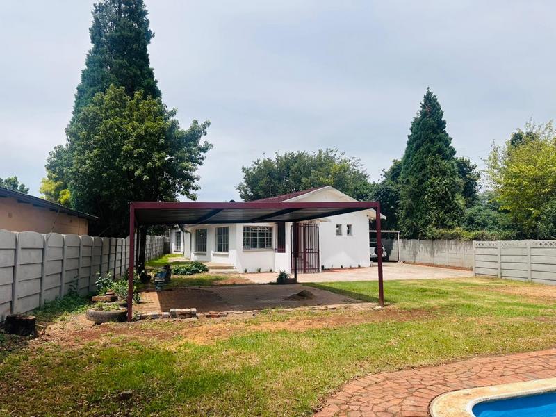 5 Bedroom Property for Sale in Wychwood Gauteng