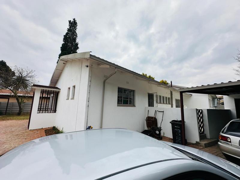 5 Bedroom Property for Sale in Wychwood Gauteng